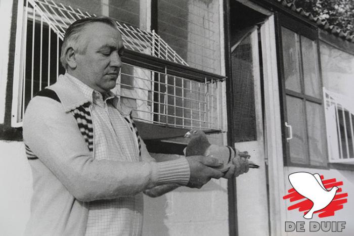 Vader Germain startte in ’72 met duiven, in ’78 ging hij echter veel te vroeg heen. Vader Germain startte in ’72 met duiven, in ’78 ging hij echter veel te vroeg heen.