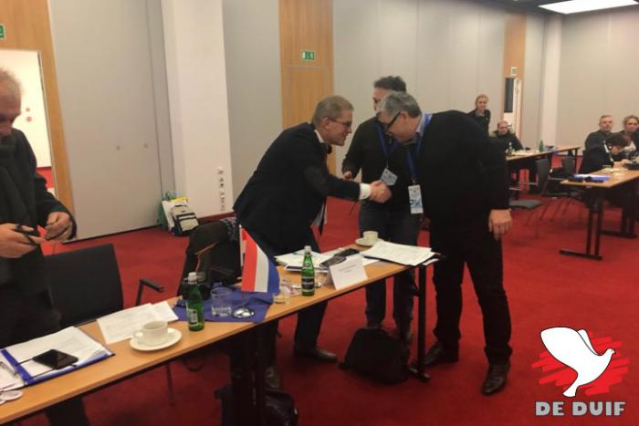 Felicitaties aan de Nederlandse delegatie. / Congratulations to the Dutch delegation.