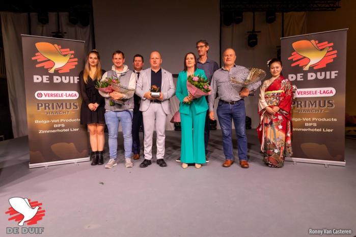 Gouden Duif-winnaars België: Sabrina Brugmans, Halen met 1e opvolger Michel Lossignol, Budingen en 2e opvolger Tom & Marnik Van Gaver, Moortsele.