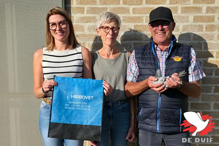 Marc Bollen, nationaal winnaar Bourges jonge duiven, had maar twee duiven mee op Bourges!