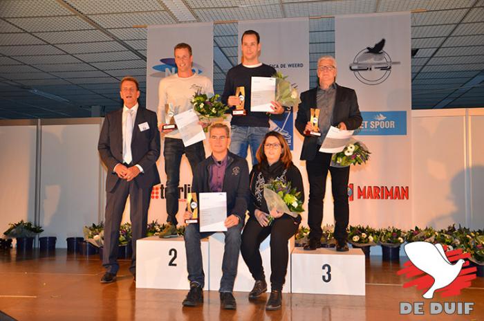 Duifkampioen Midfond : 1 J. Poelstra & Znn 2 Hok Huijsmans 3 W. Snels jr. 4 J. Traets 5 Comb de Dooij.