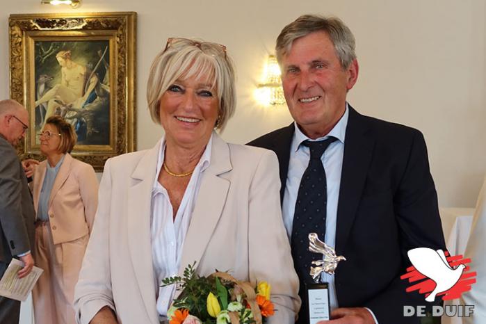 Valère en Dina Kempeneers bekroonden een schitterend seizoen 2025 met 1e Nationale Marathon en 3e Nat. Kampioen grote fond oude, en als kers op de taart hadden ze de 2e Belgische Olympiadeduif Marathon Dortmund 2026.