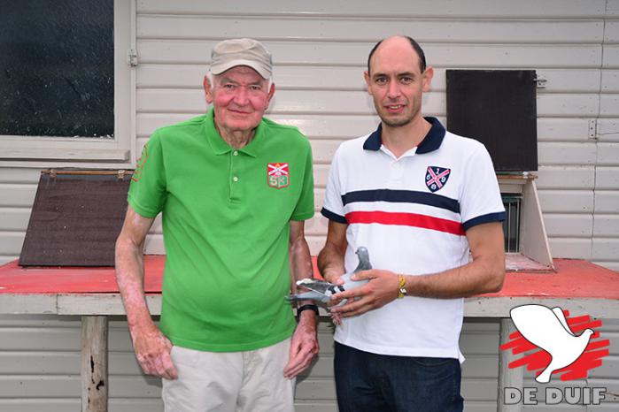 Gaston van de Wouwer wint 1e Nationaal Chateauroux III bij de oude duiven.