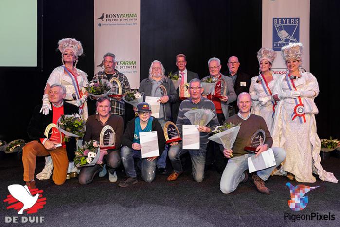 Nationale Kampioenen vitesse aangewezen : 1 E. Diepeveen, Keldonk 2 M.J. van Zanden, Appelscha 3 C. van Wezel, Kaatsheuvel 4 G. & R. Schuiling, Wijhe 5 H. Scheffel, Elburg 6 Gebr. A & B, Leideman Hardenberg 7 E.C.M. Woustra, Wapenveld 8 C. Sterrenburg, Zwijndrecht 9 John van Dongen, Roosendaal 10 A. Biemans, Dongen.