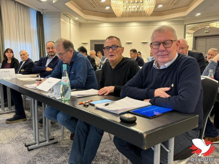 Links Johan De Schouwer (voorzitter) en rechts Dany Vandenberghe Links Johan De Schouwer (voorzitter) en rechts Dany Vandenberghe