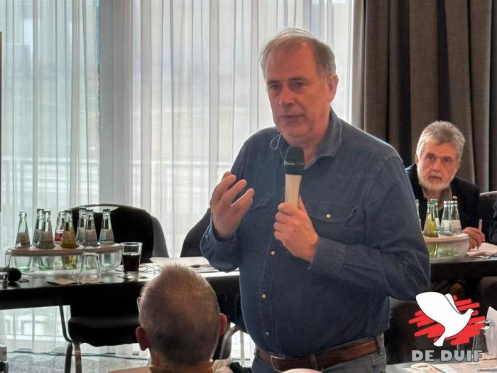 Nieuwe bestuur biedt weer onderdak aan fci, zetel wordt weer gevestigd in Halle. Op de foto voorzitter Johan De Schouwer. Nieuwe bestuur biedt weer onderdak aan fci, zetel wordt weer gevestigd in Halle. Op de foto voorzitter Johan De Schouwer.