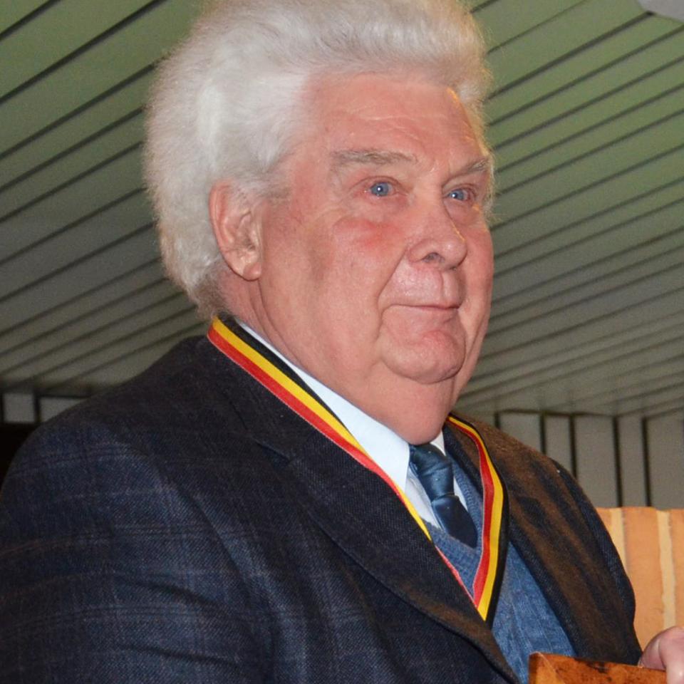 libotte-guy-man-links-op-de-foto.JPG
