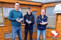 V.l.n.r. Erwin, Joachim en Adrie bekroonden een schitterend seizoen 2022 met liefst 7 provinciale overwinningen als Gouden Duif-winnaar Nederland en Superstar van het Jaar Snelheid!